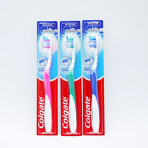 COLGATE TOOTHBRUSH ADVANCED WHITE